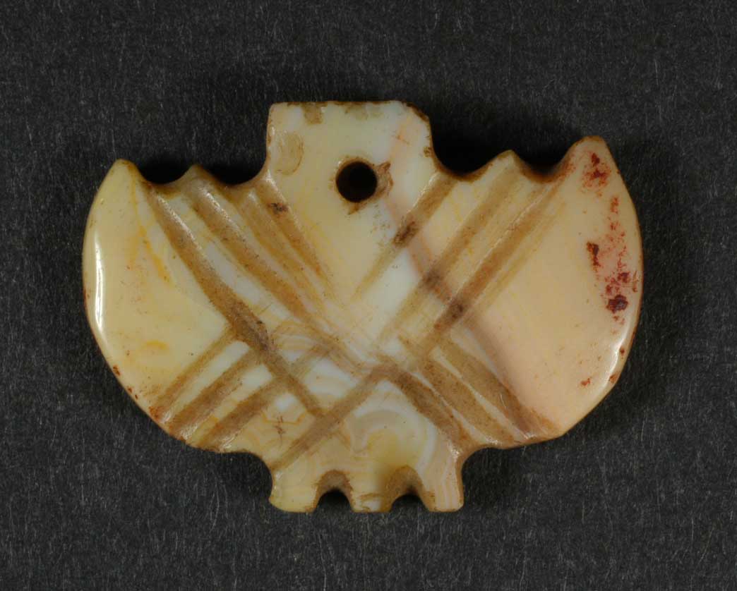 4_Early_BronzeAge_3300-2000_BC_Age_Sumerian_.Agate_bird_pendants,_representing_Anzu,_the_lion-heded_eagle,_also_known_as_Imdugud_from_the_Mesopotamian_mythology.mid-3rd_millennium_BC_5.jpg (117.6 KB)