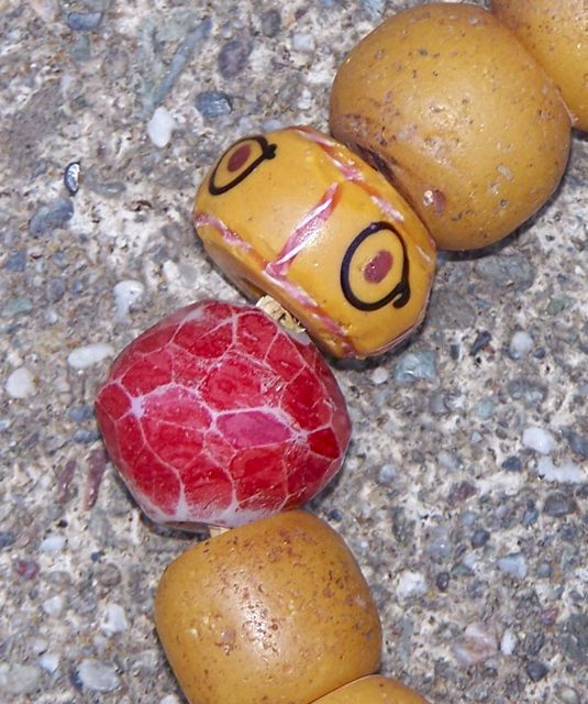 CroppedBead.jpg (81.9 KB)