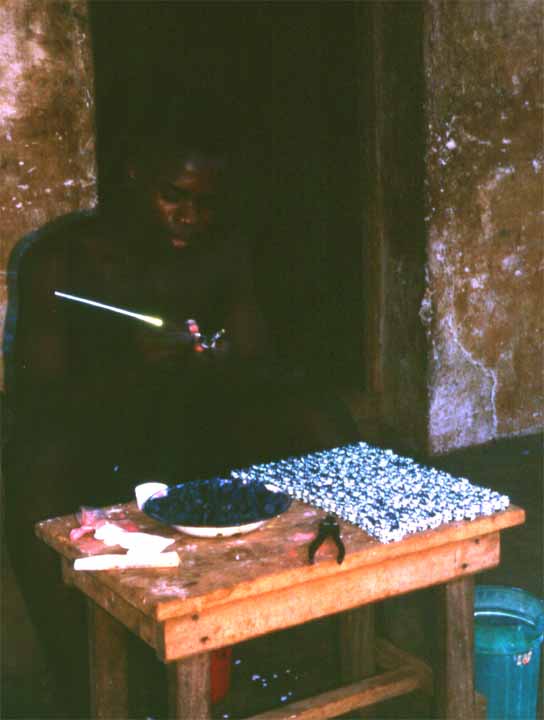 JA_Krobo_enamel_bds.jpg (49.7 KB)