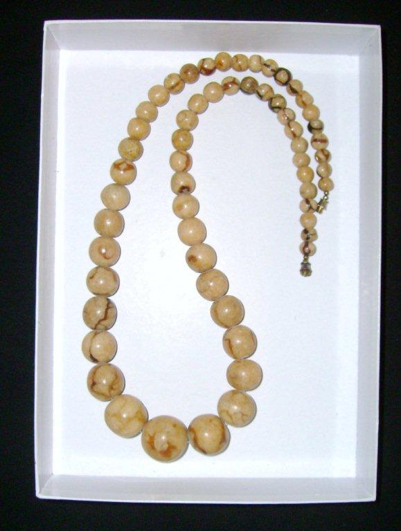Tiger_coral_graduated_rounds_necklace_01.JPG (50.3 KB)