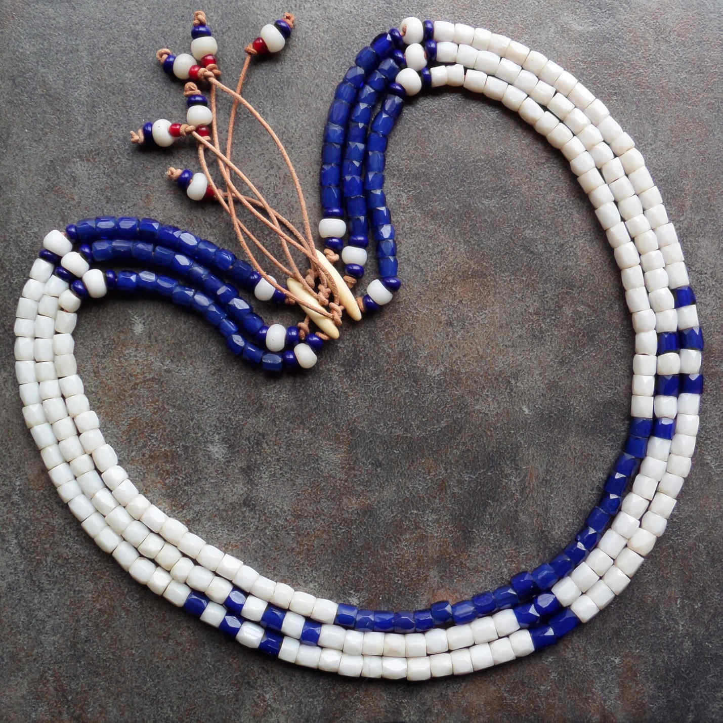 White_Milk_Glass_Russian_Trade_Bead_Necklaces_small_file_1.jpg (230.6 KB)