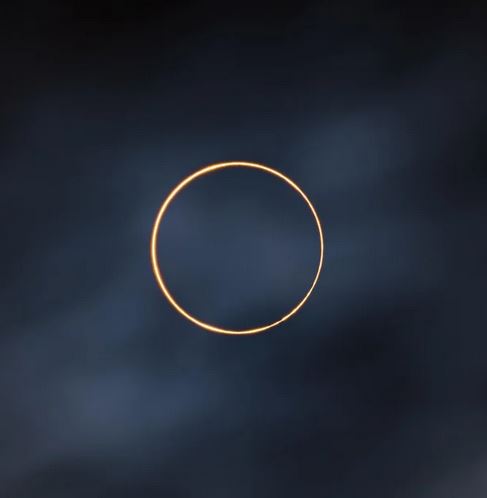 annular_eclipse_over_tibet_2020.JPG (17.1 KB)