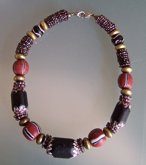 black-chevron-necklace.gif (168.9 KB)